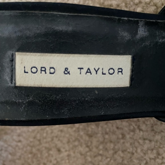 Lord & Taylor - Picture 2 of 3